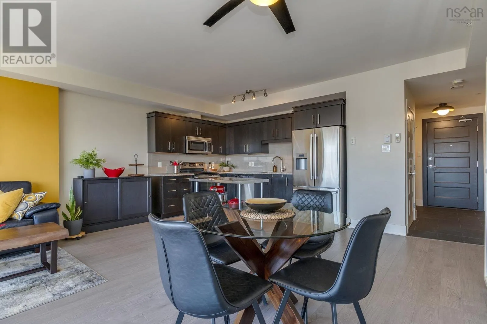 1007 15 Kings Wharf Place