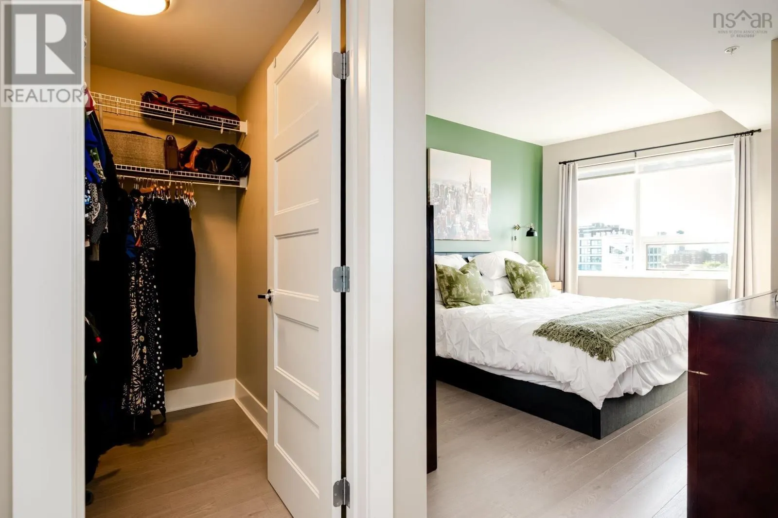 1007 15 Kings Wharf Place