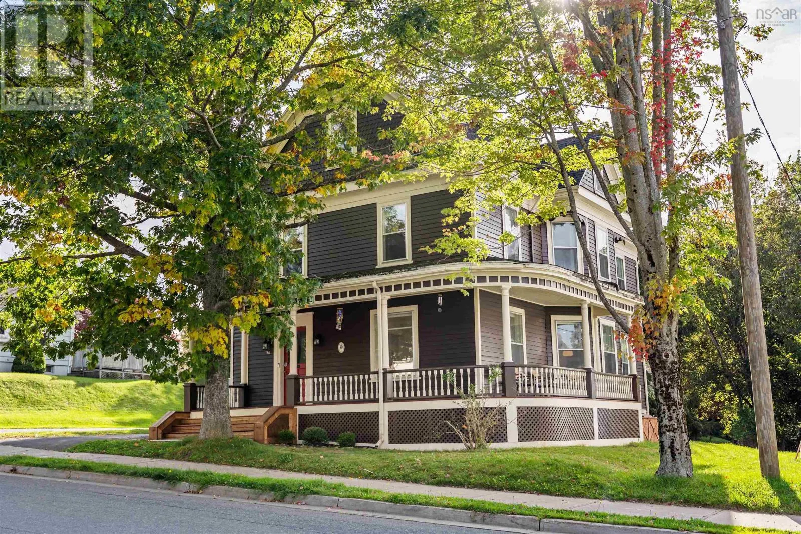 140 Pleasant Street Street