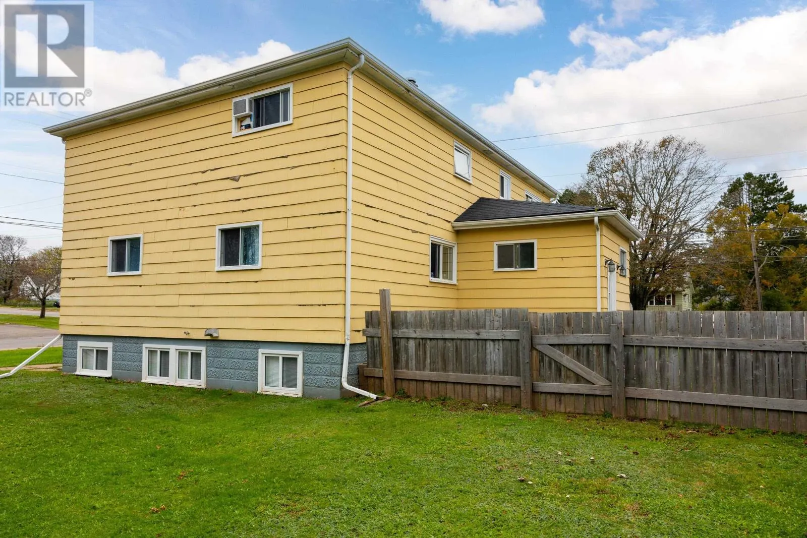 72,74,76 Parkview Drive