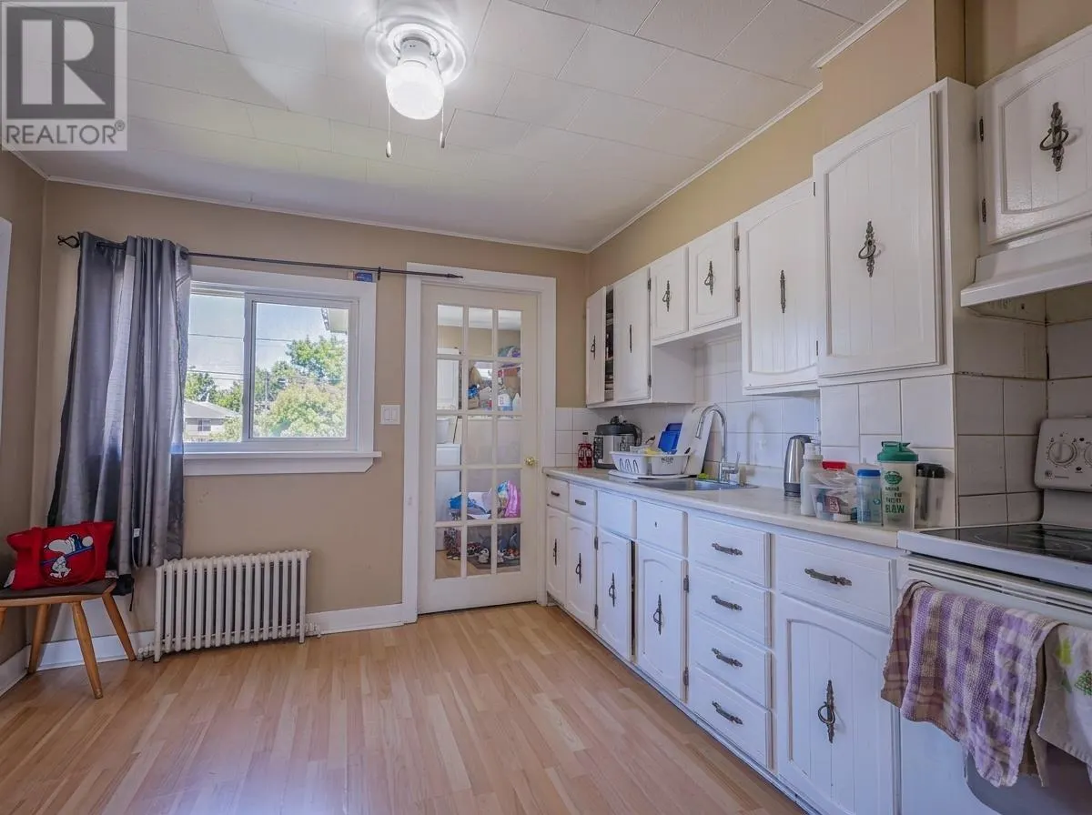 72,74,76 Parkview Drive