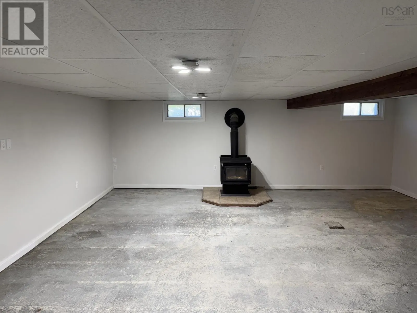 1287 Highway 335