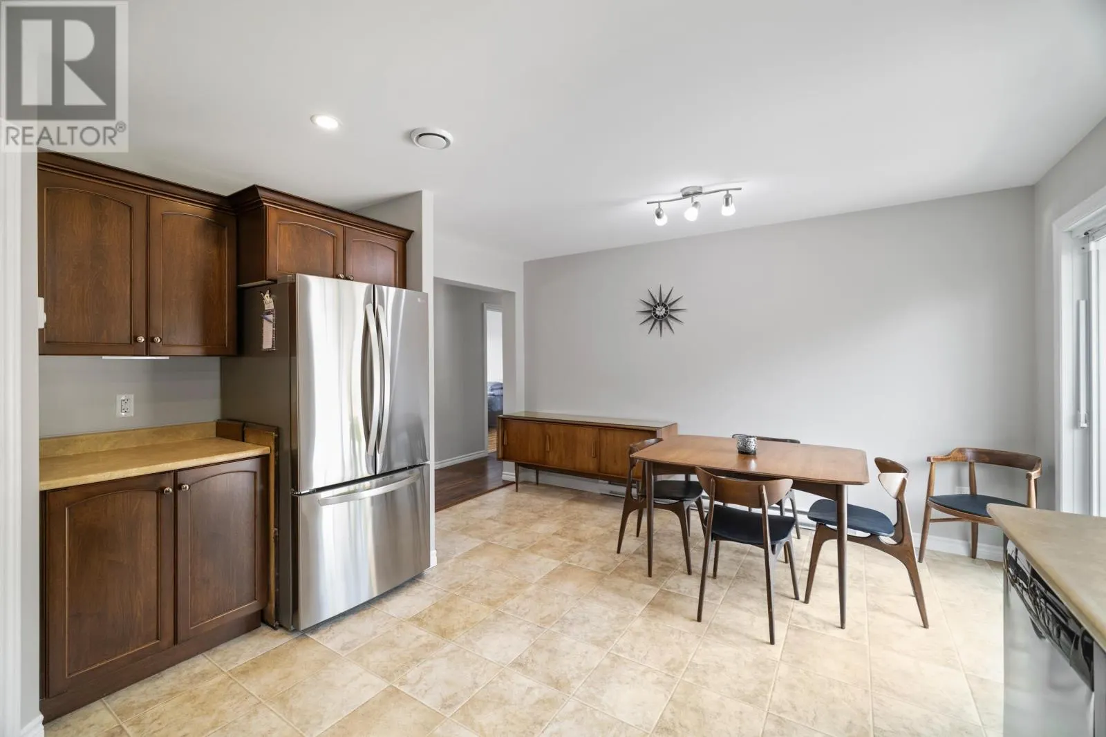 24 Longboat Drive