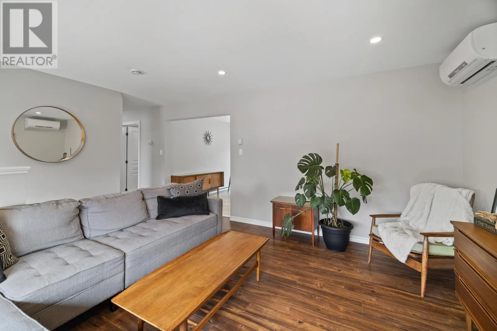 24 Longboat Drive