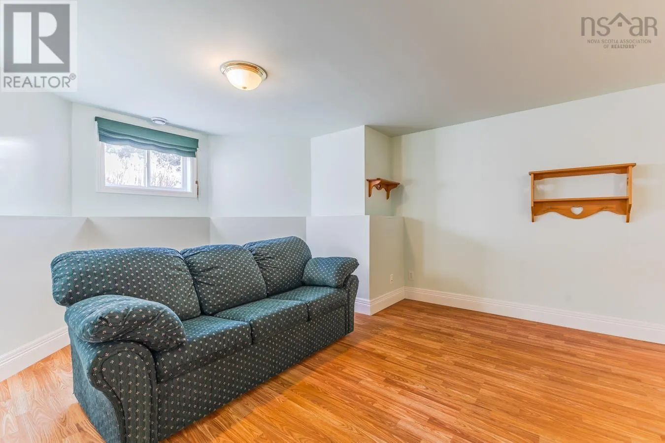 40 Silverwood Dr.