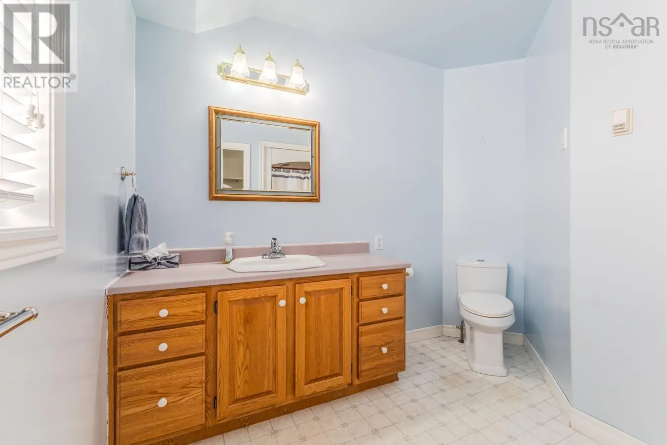 40 Silverwood Dr.