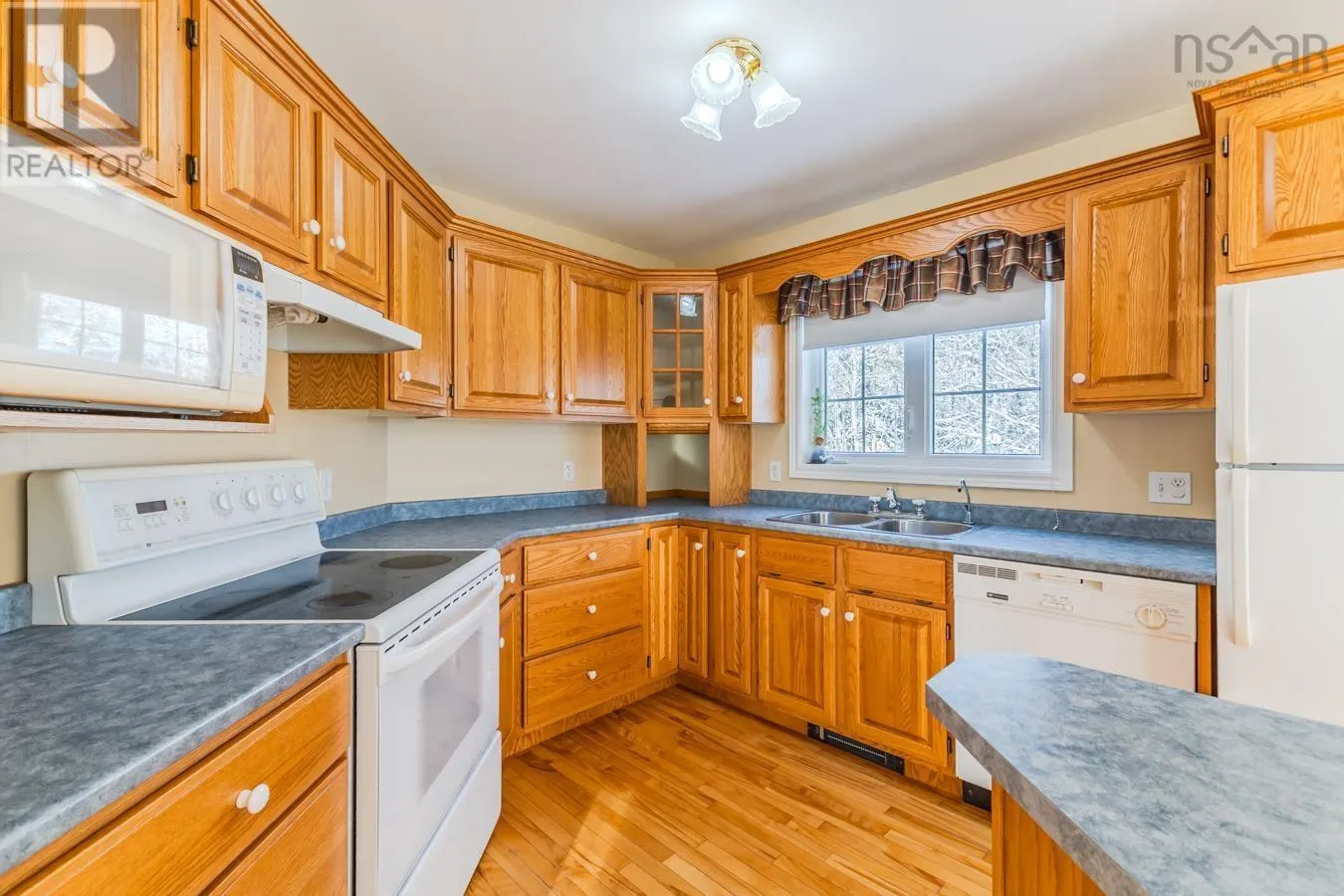 40 Silverwood Dr.