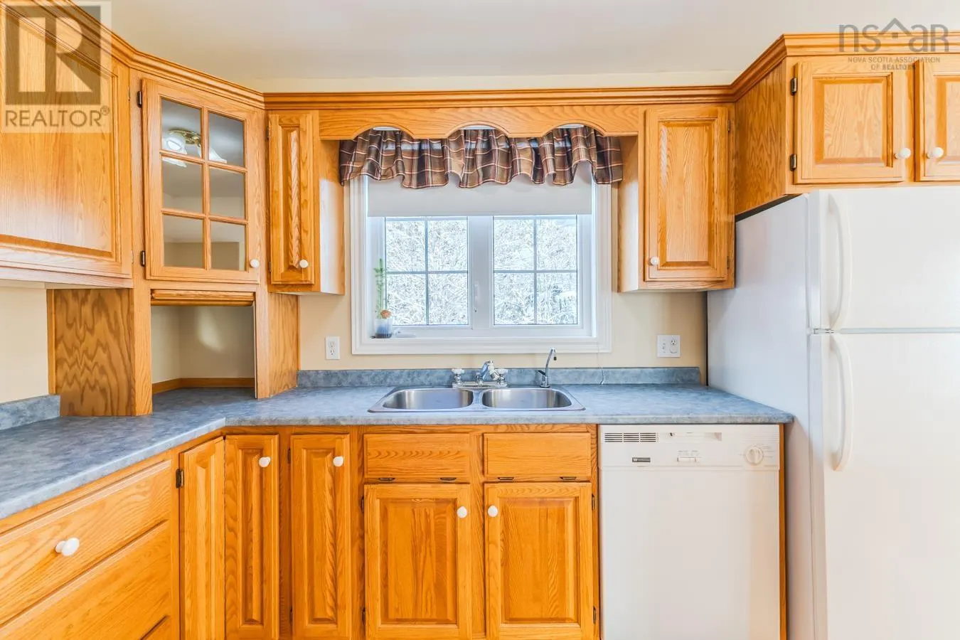 40 Silverwood Dr.