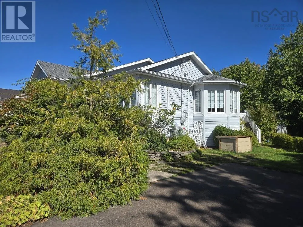 40 Silverwood Dr.