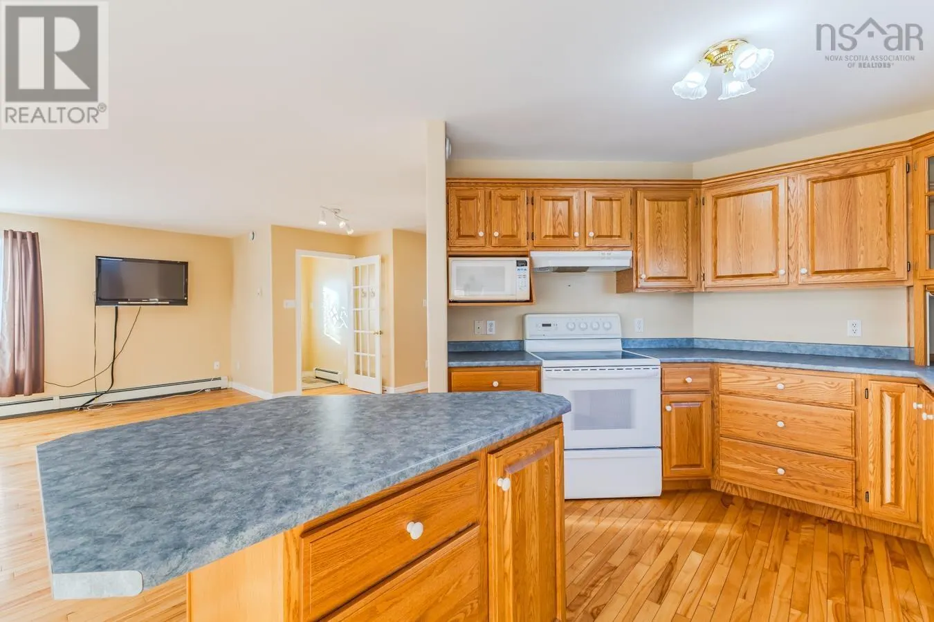 40 Silverwood Dr.