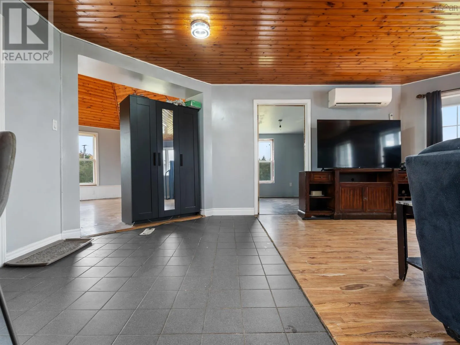 4427 Pictou Road