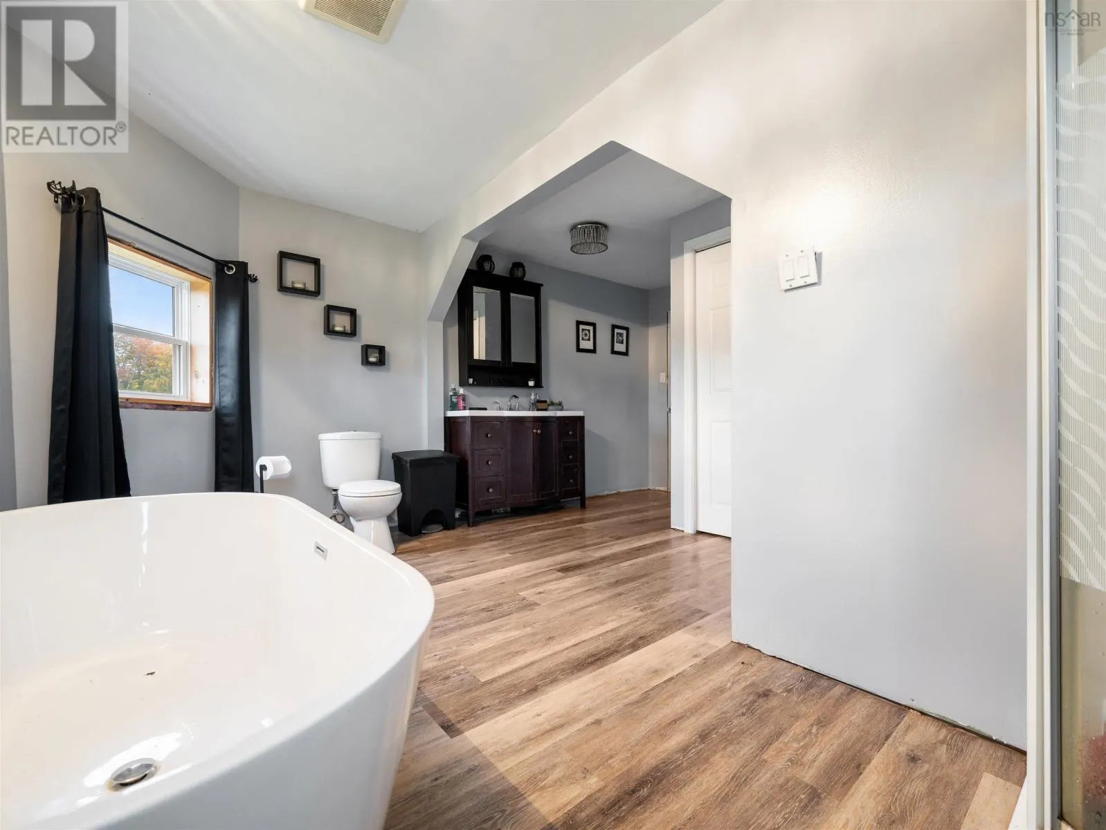 4427 Pictou Road