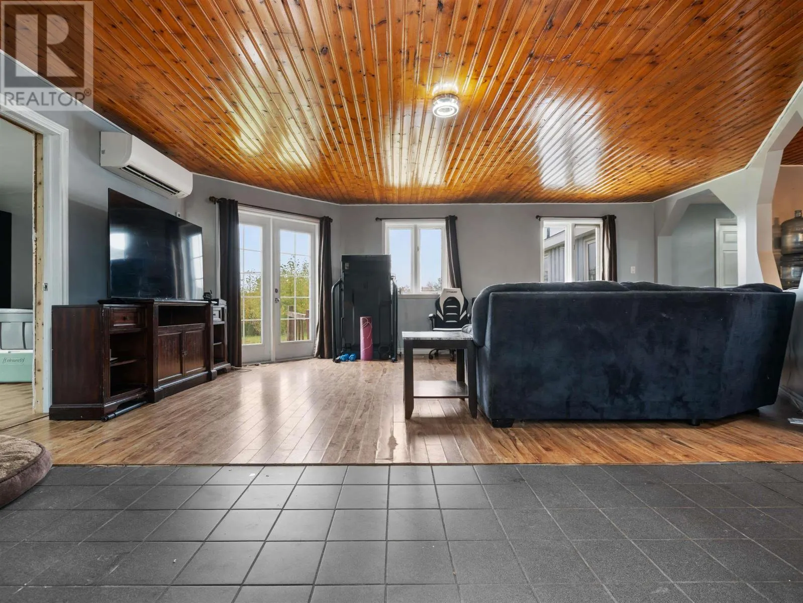 4427 Pictou Road