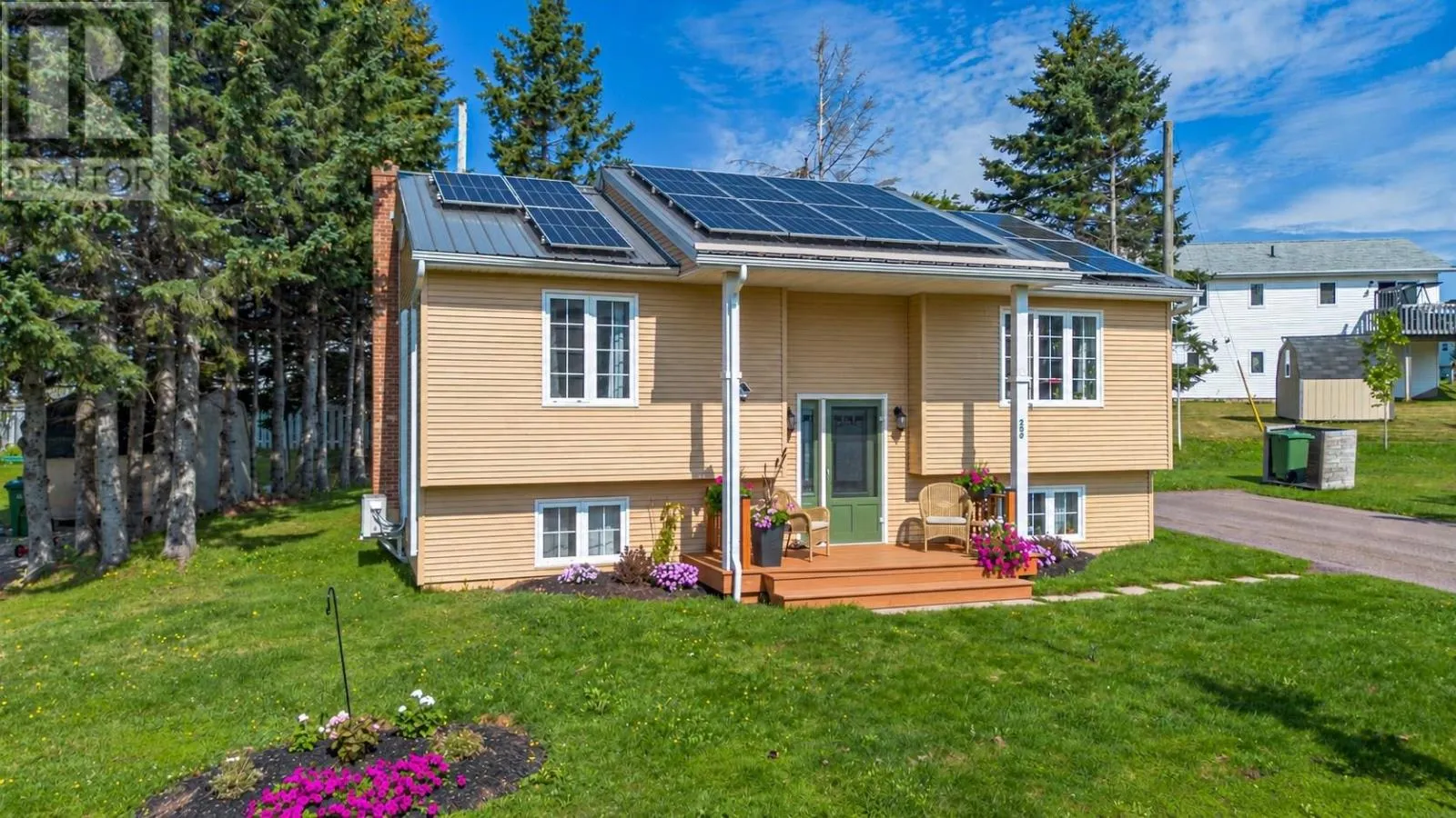 200 WESTRIDGE Crescent