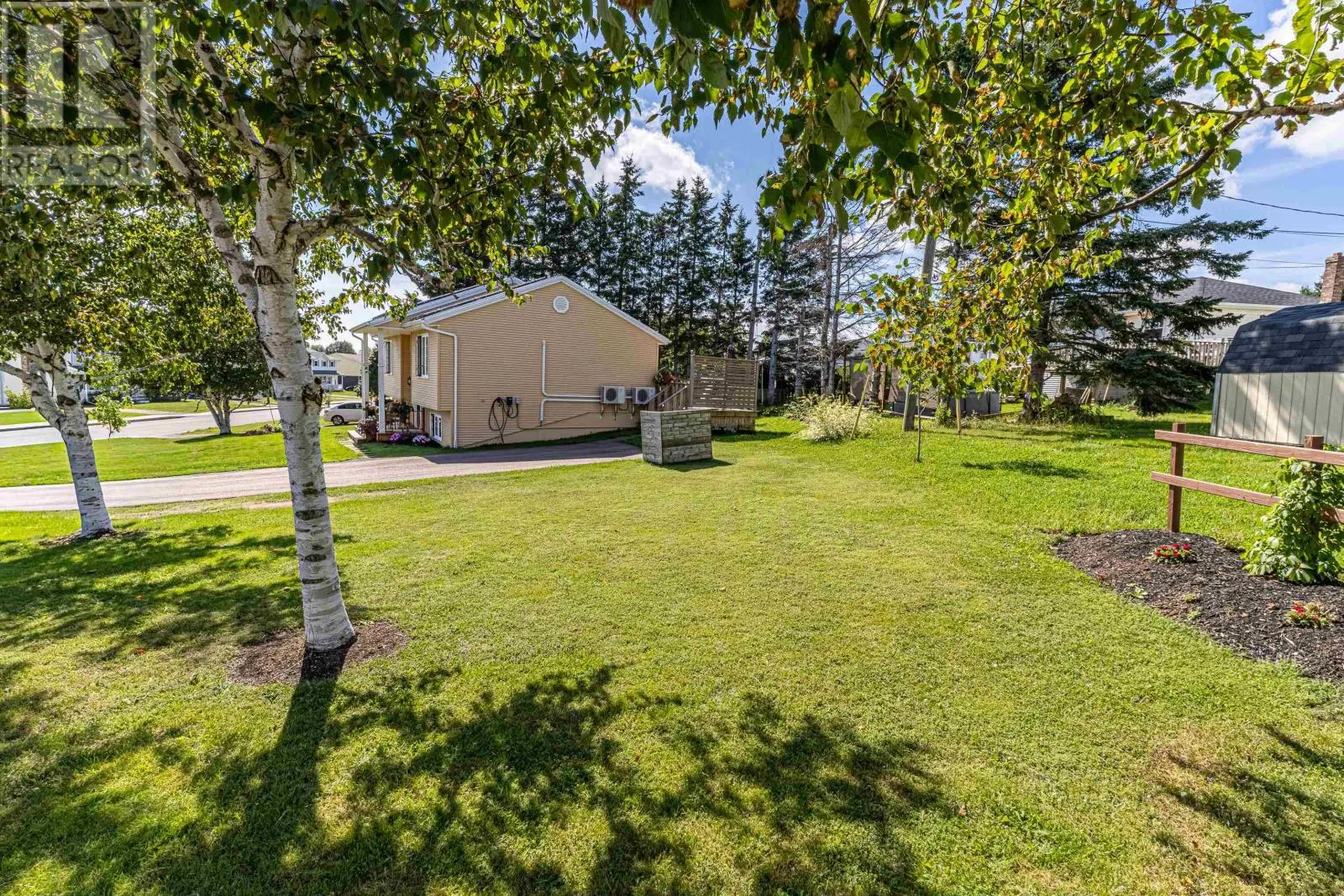 200 WESTRIDGE Crescent