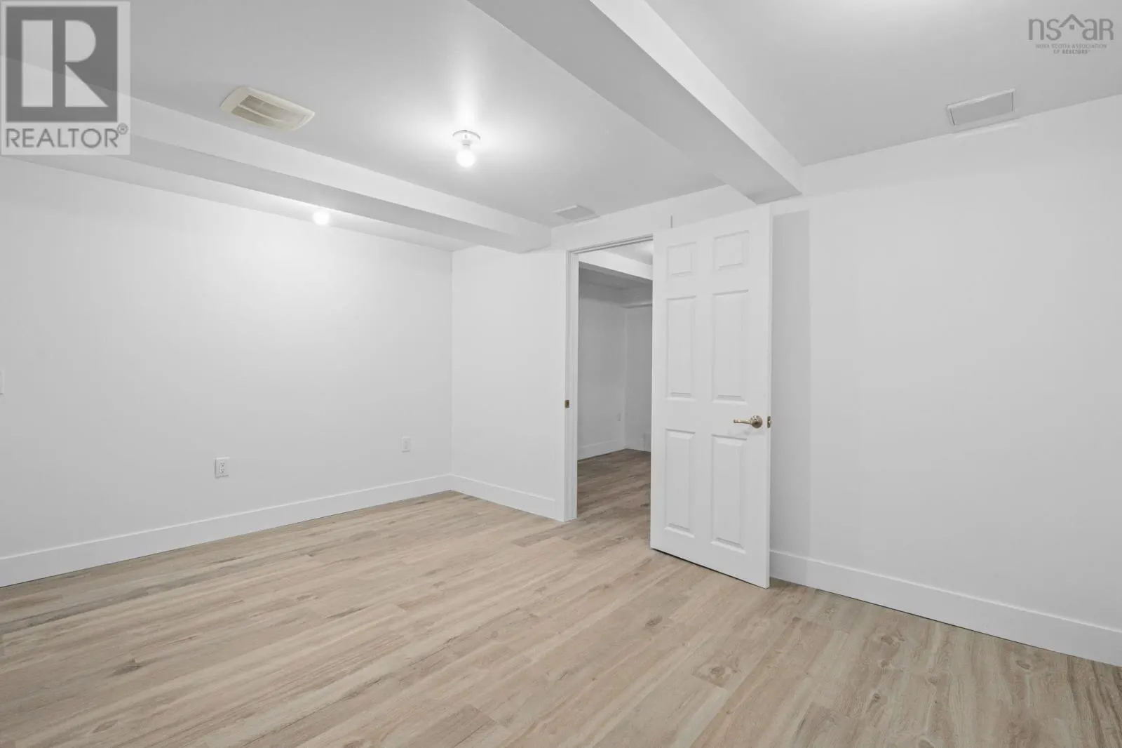 44 Courtney Road