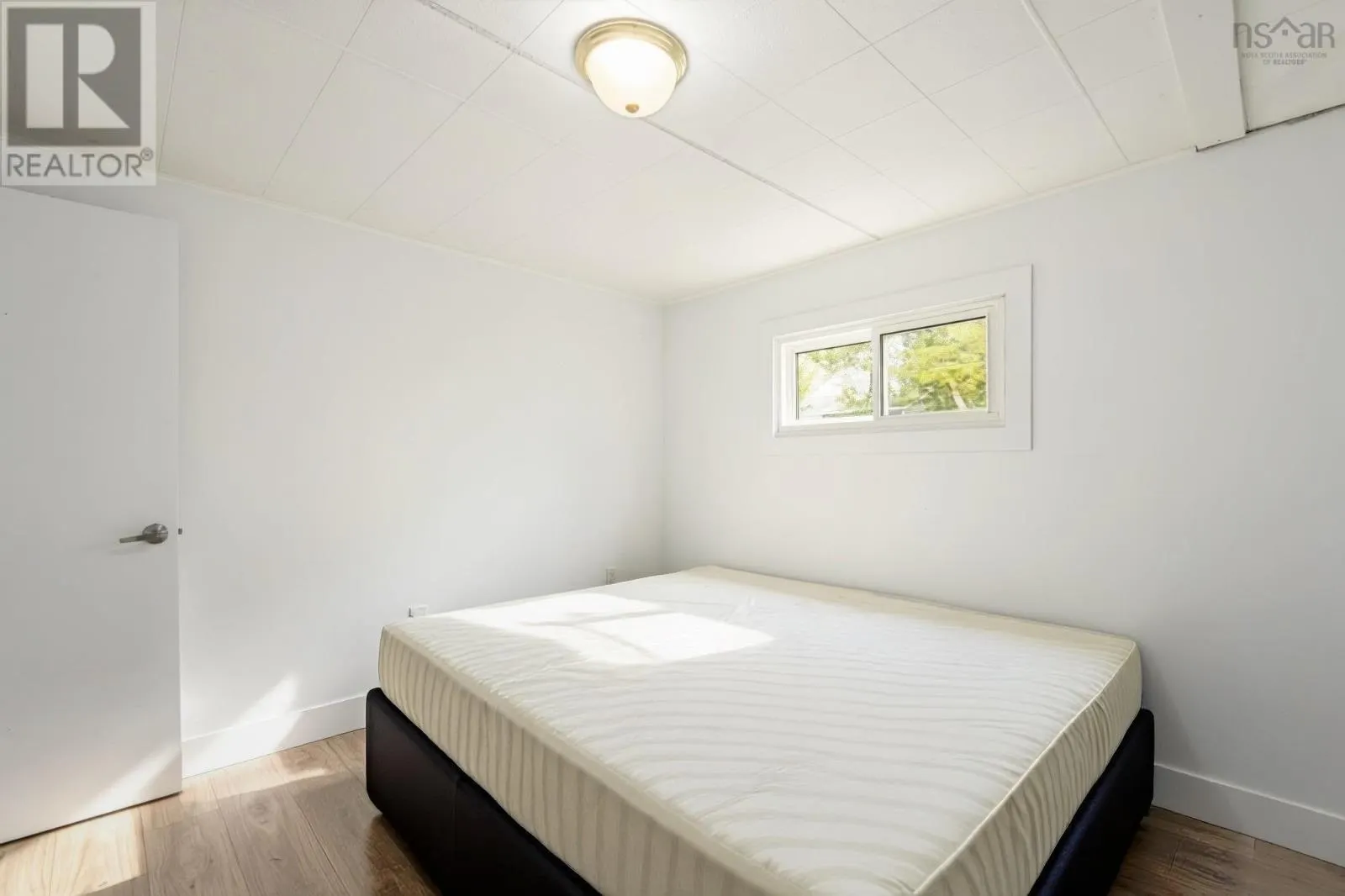 44 Courtney Road