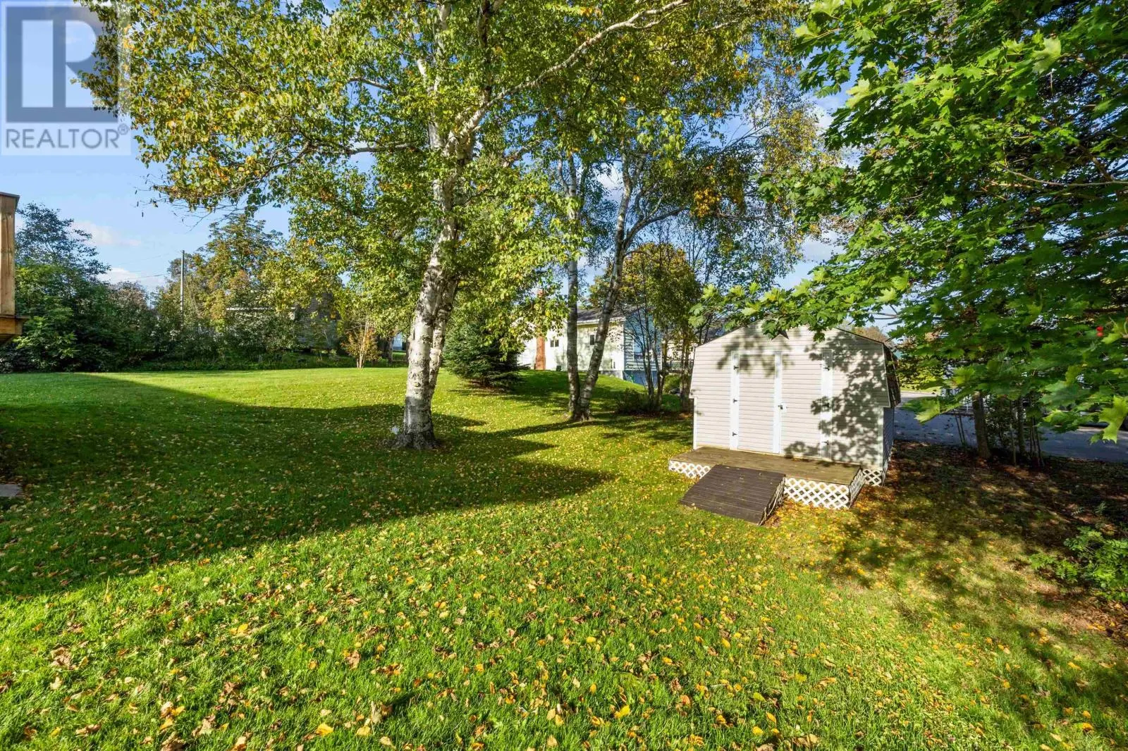 18 Cedar Avenue