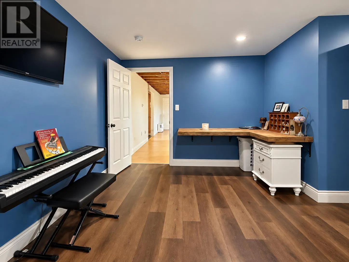 21 Hillside Meadows Drive