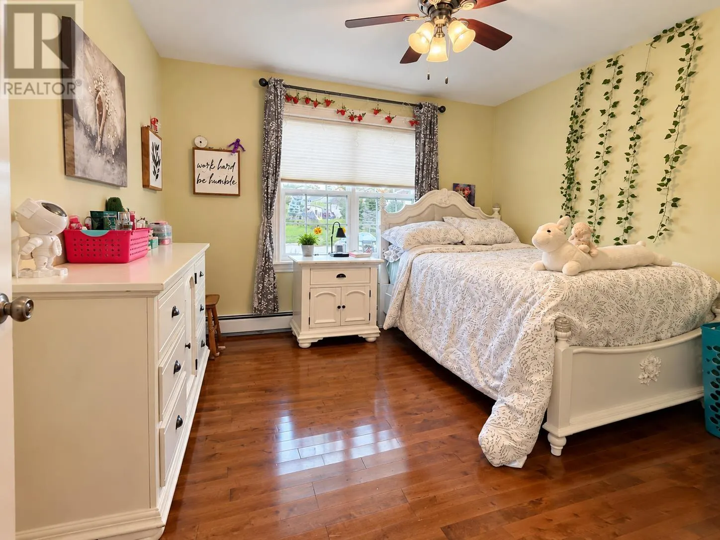 21 Hillside Meadows Drive