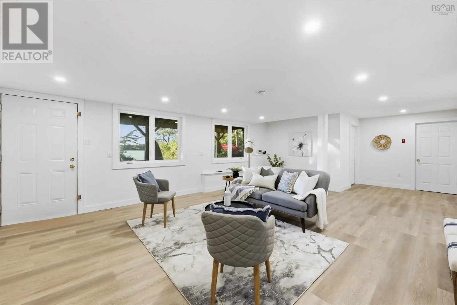 243 Lakeshore Drive