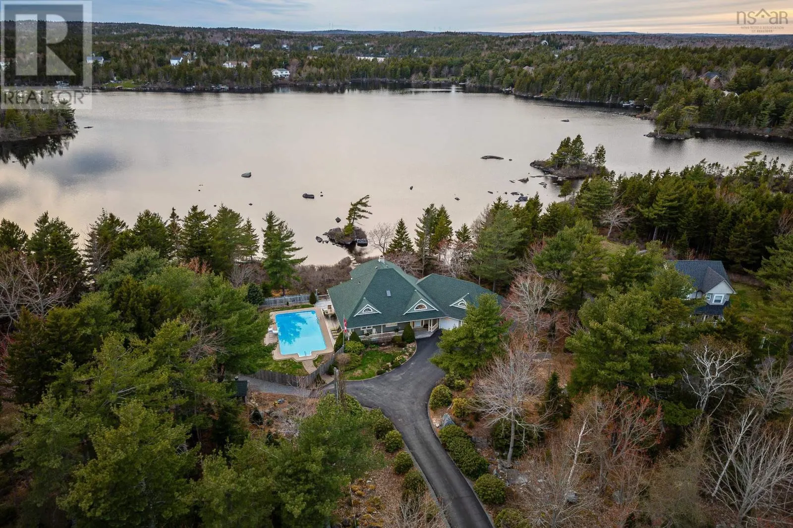 243 Lakeshore Drive