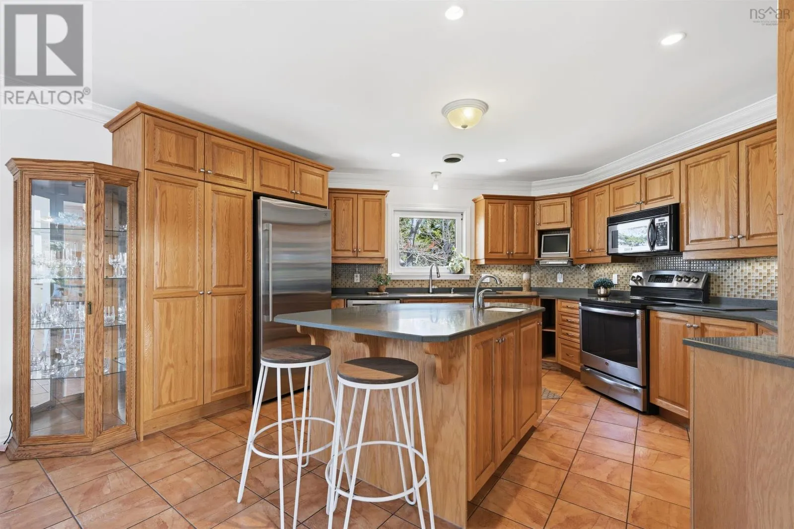 243 Lakeshore Drive