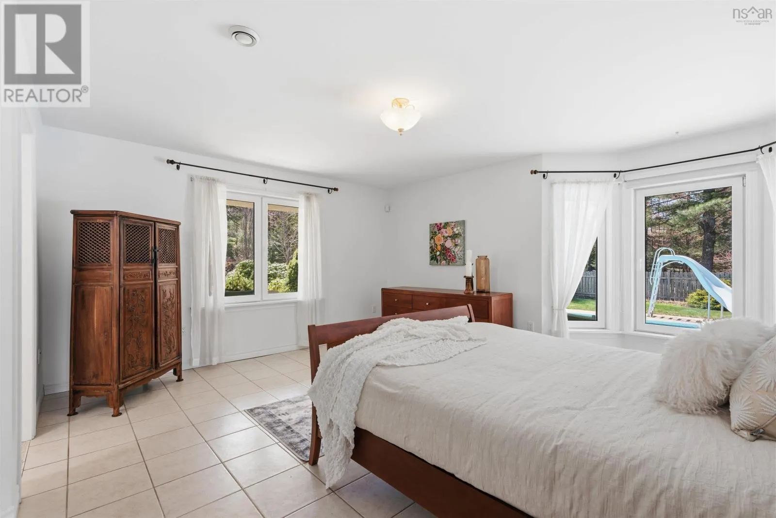 243 Lakeshore Drive