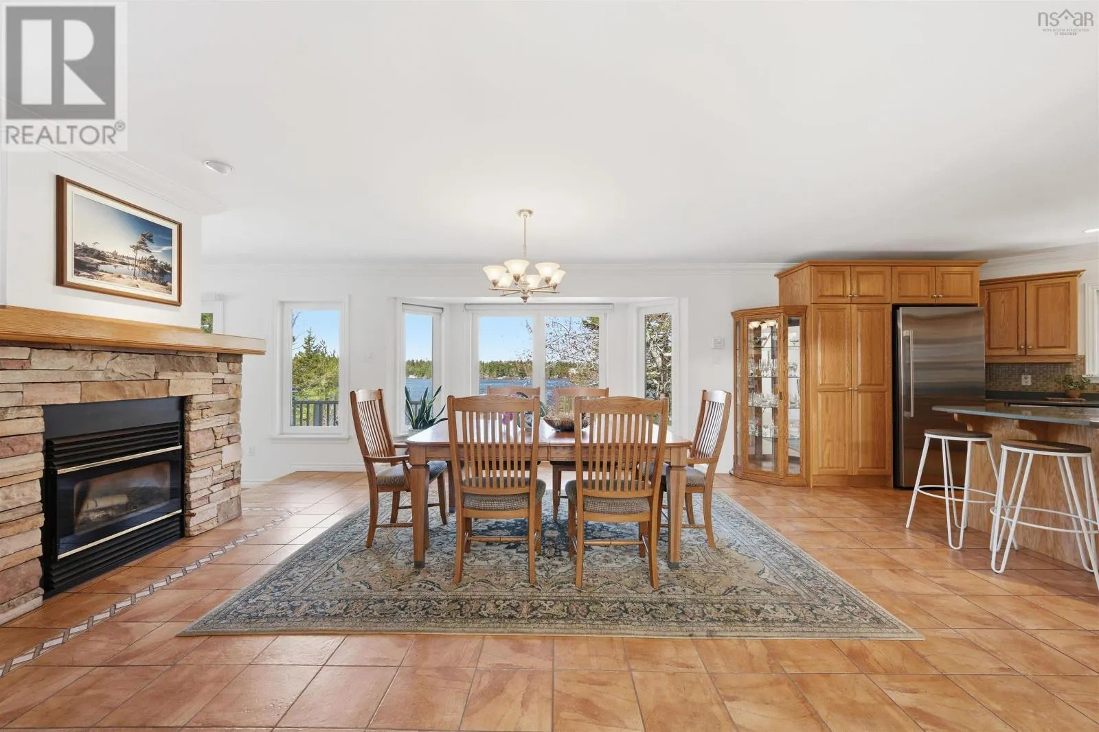 243 Lakeshore Drive