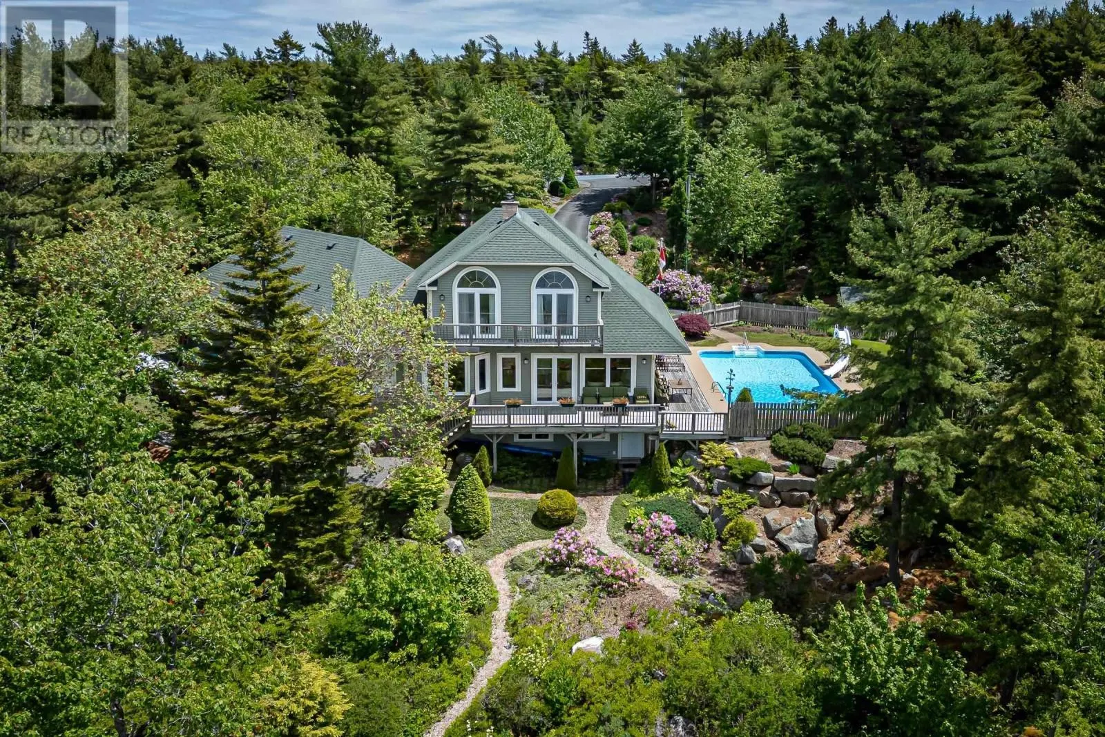243 Lakeshore Drive