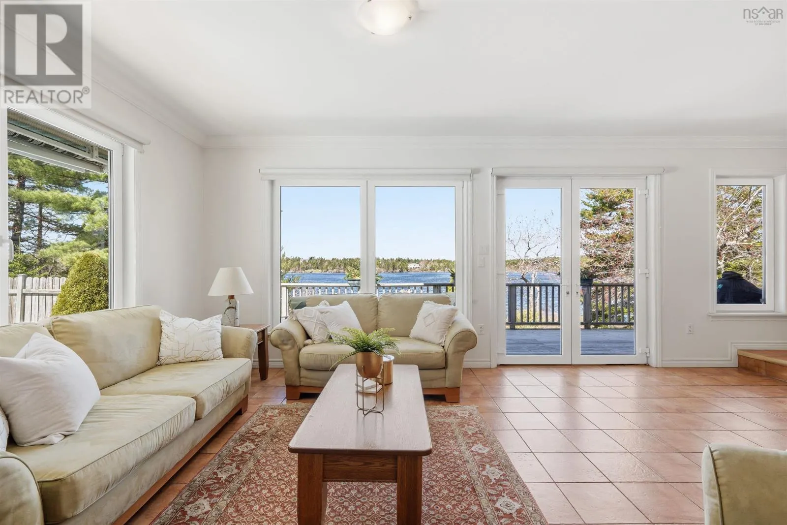 243 Lakeshore Drive