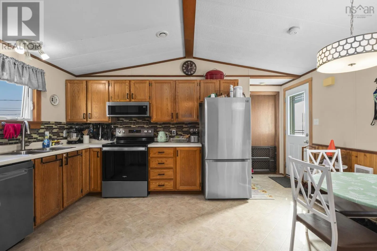 47 Earleton Avenue