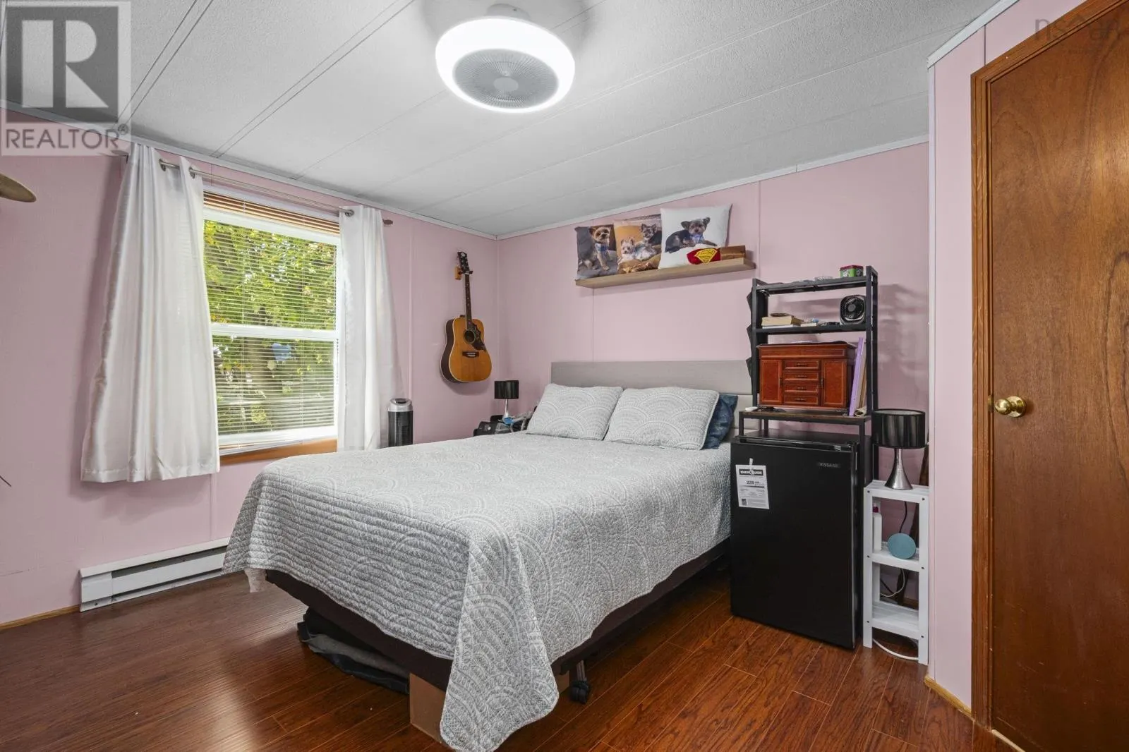 47 Earleton Avenue