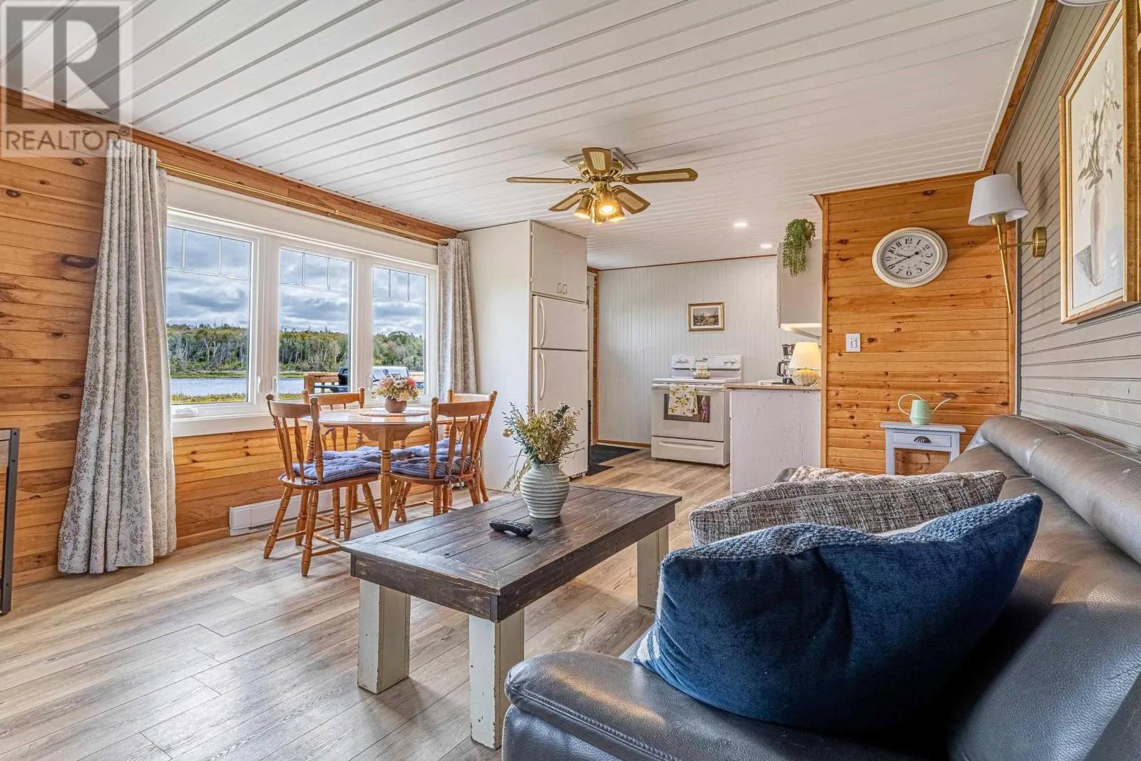220 Thompson Point Road