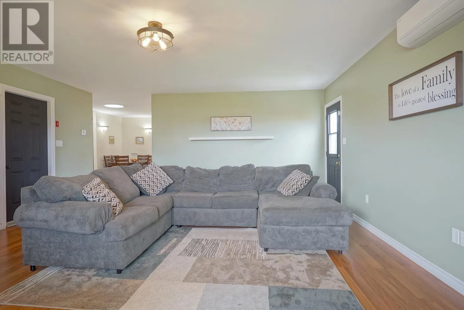 23 Heatherway Drive