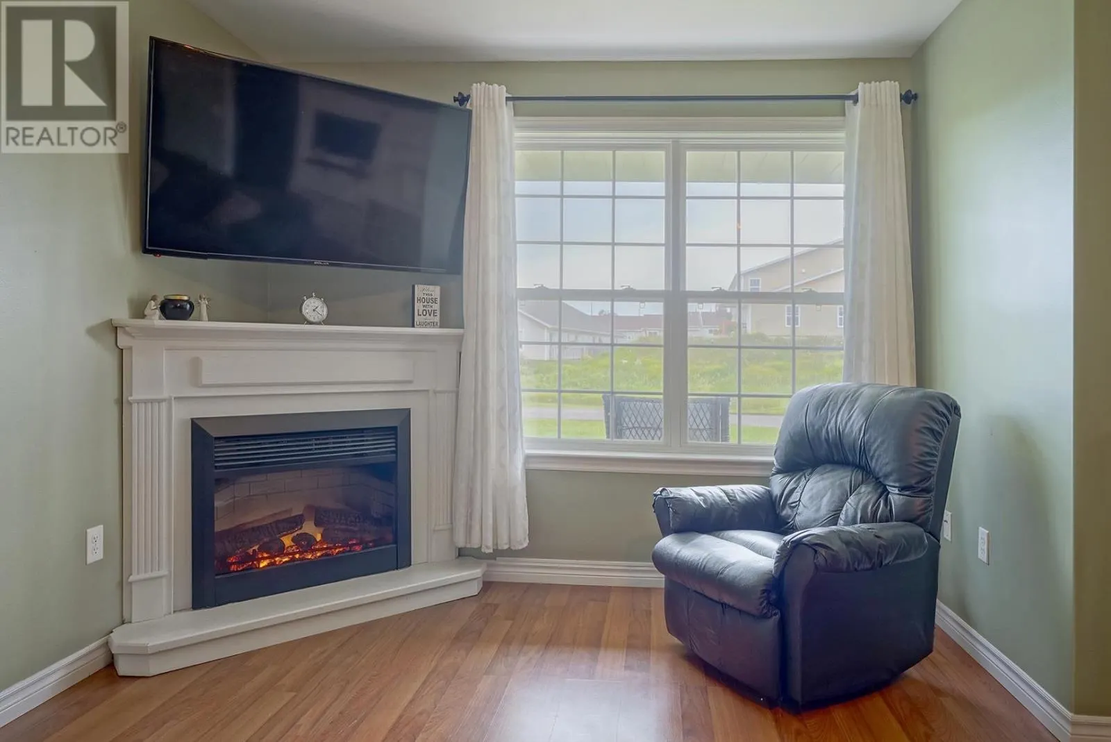 23 Heatherway Drive