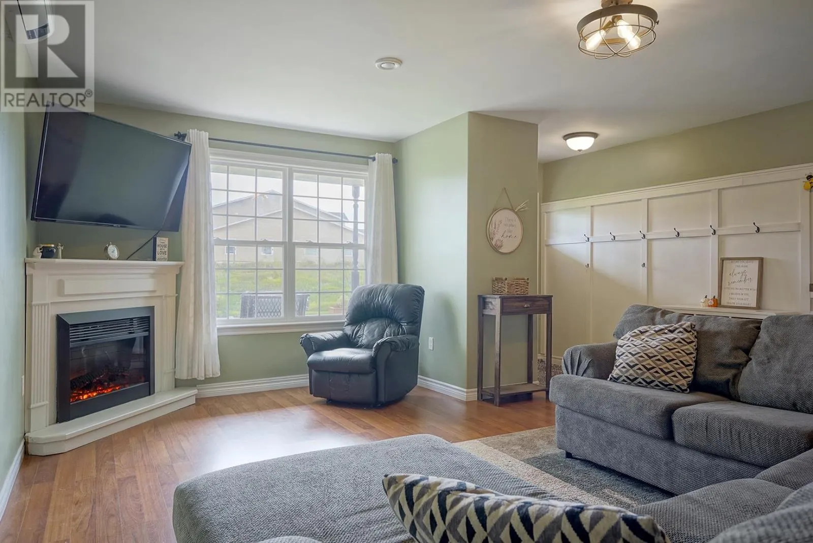 23 Heatherway Drive