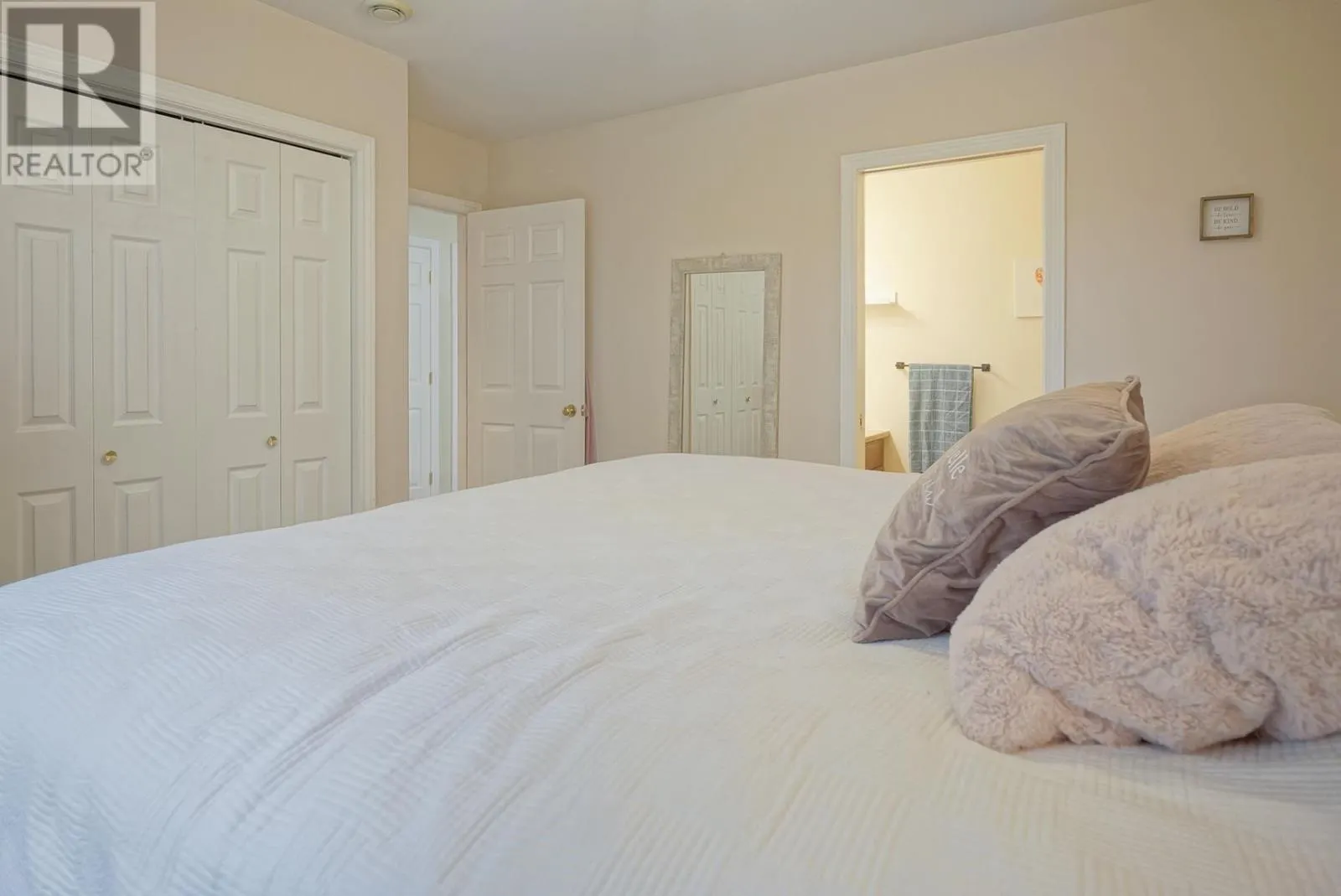 23 Heatherway Drive