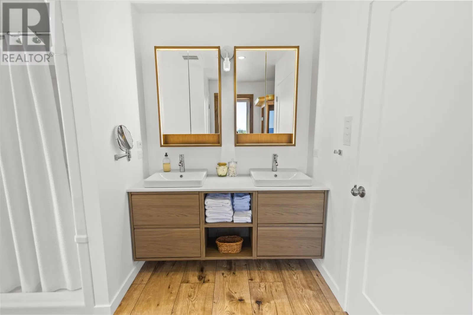 280 Lighthouse Road