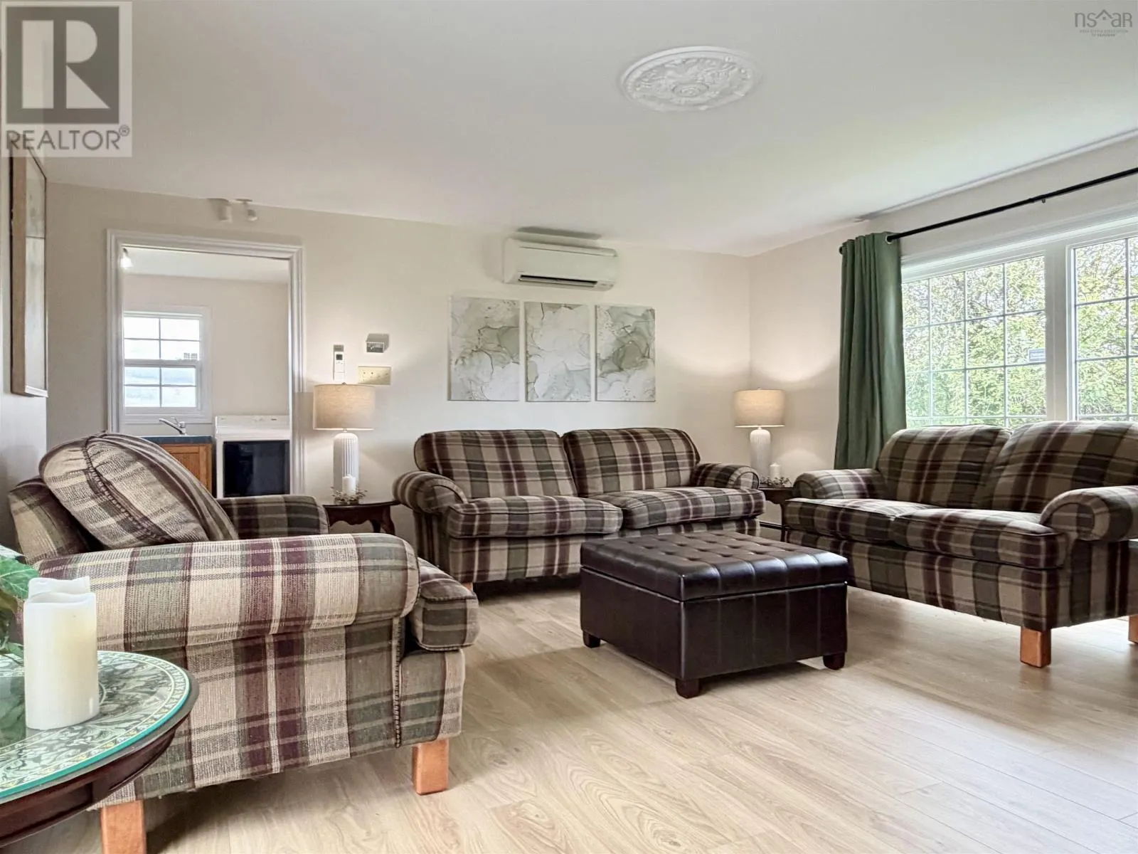 687 Coxheath Road