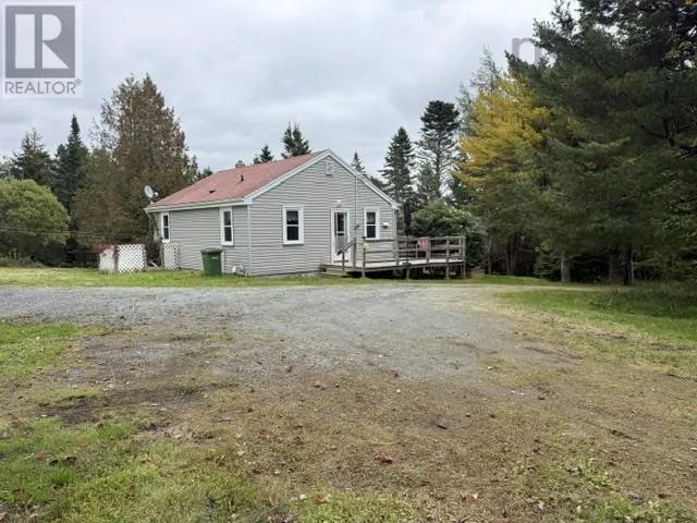 7813 7 Highway