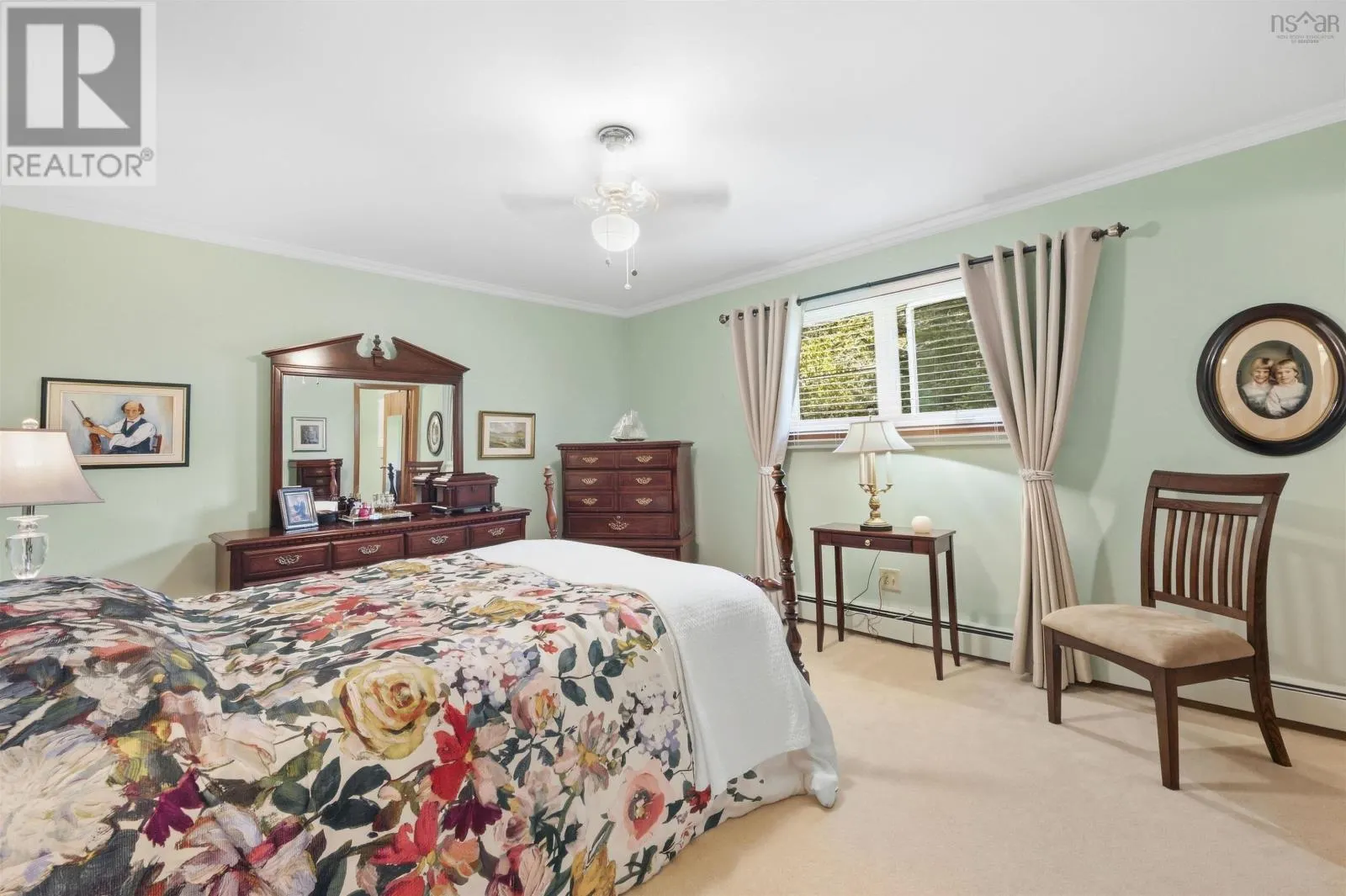 18 Northcliffe Lane