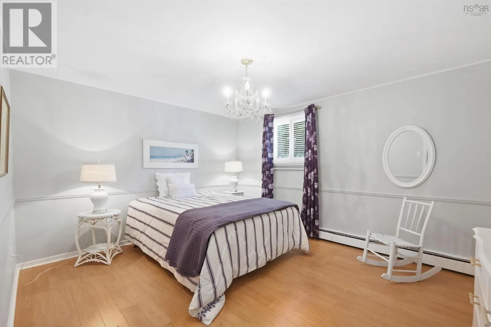 18 Northcliffe Lane