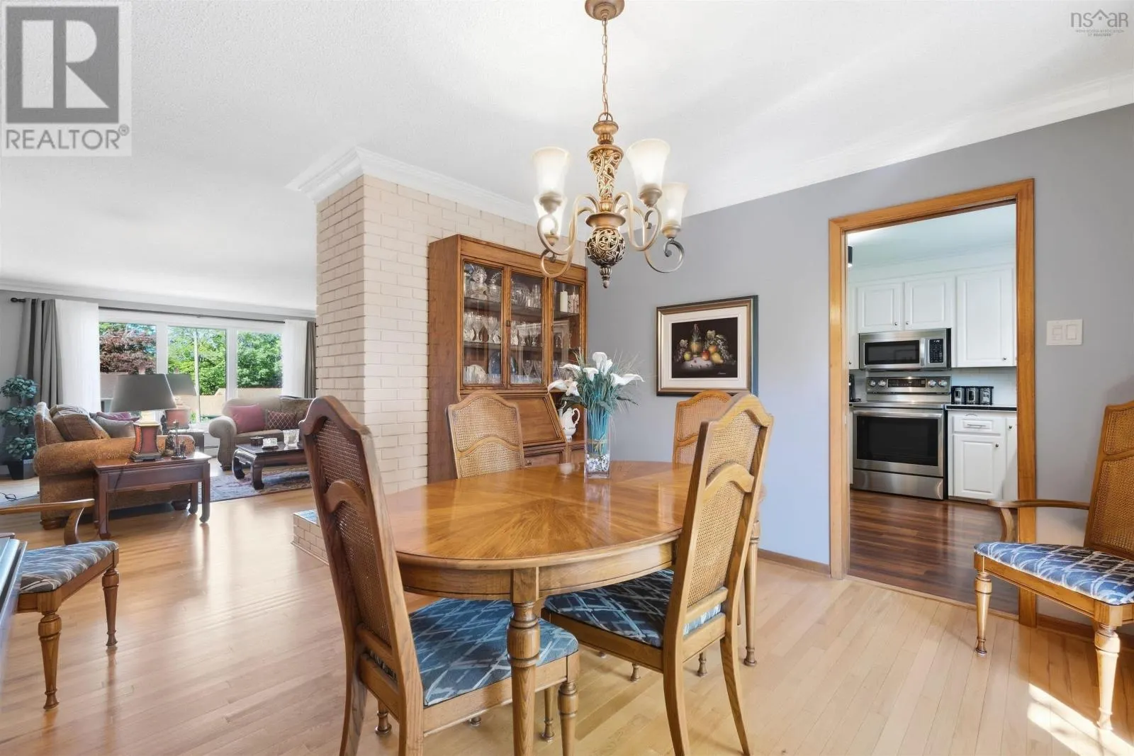 18 Northcliffe Lane
