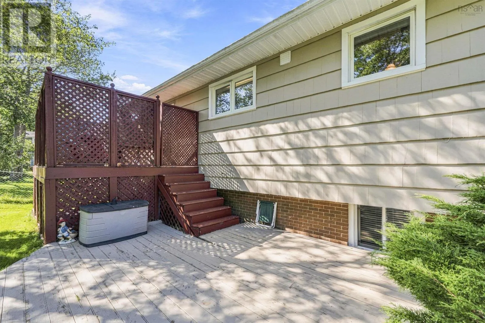 18 Northcliffe Lane