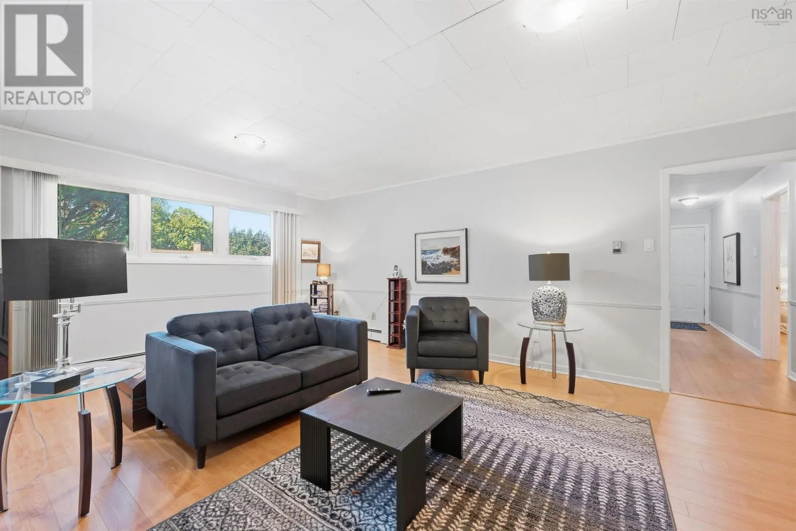 18 Northcliffe Lane