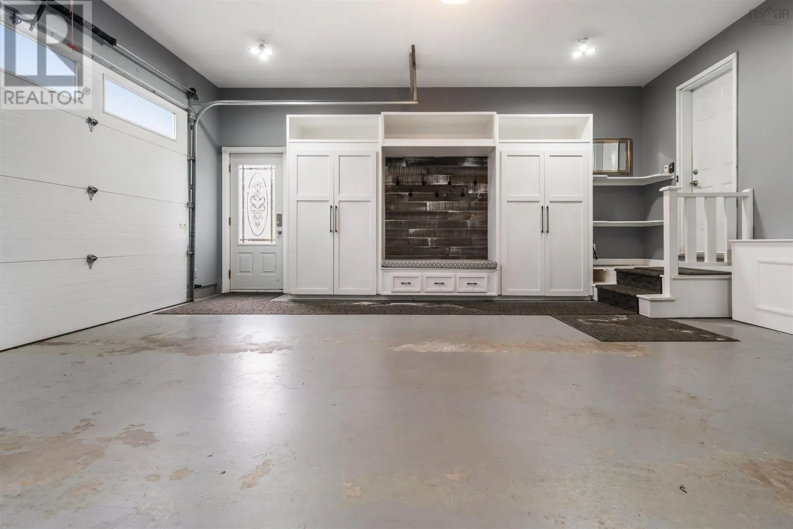 17 Pineview Crescent
