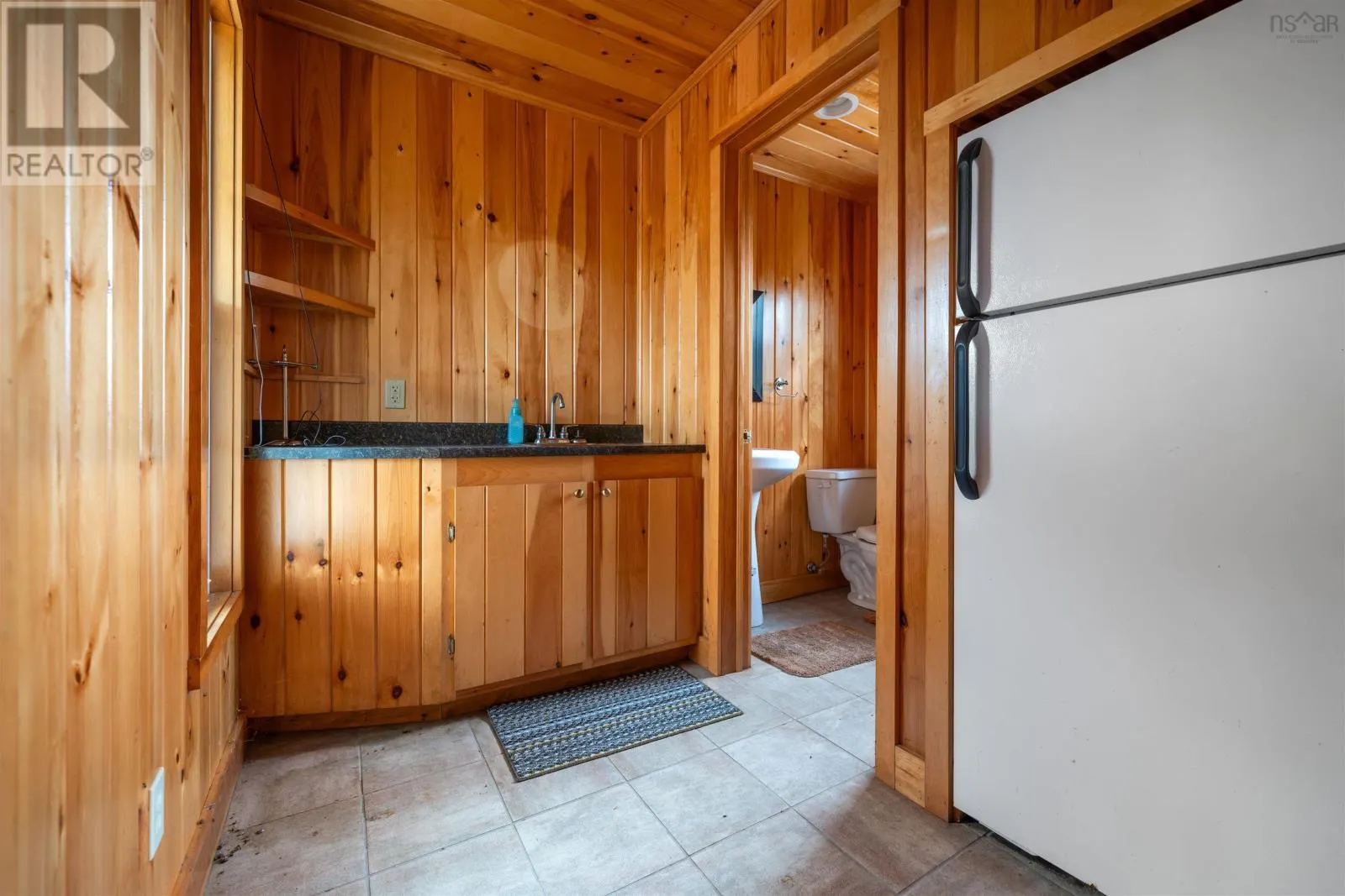 17 Pineview Crescent