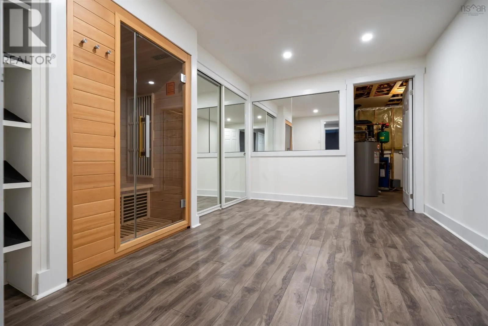 17 Pineview Crescent