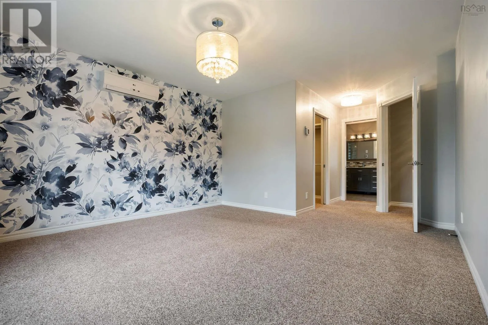 17 Pineview Crescent